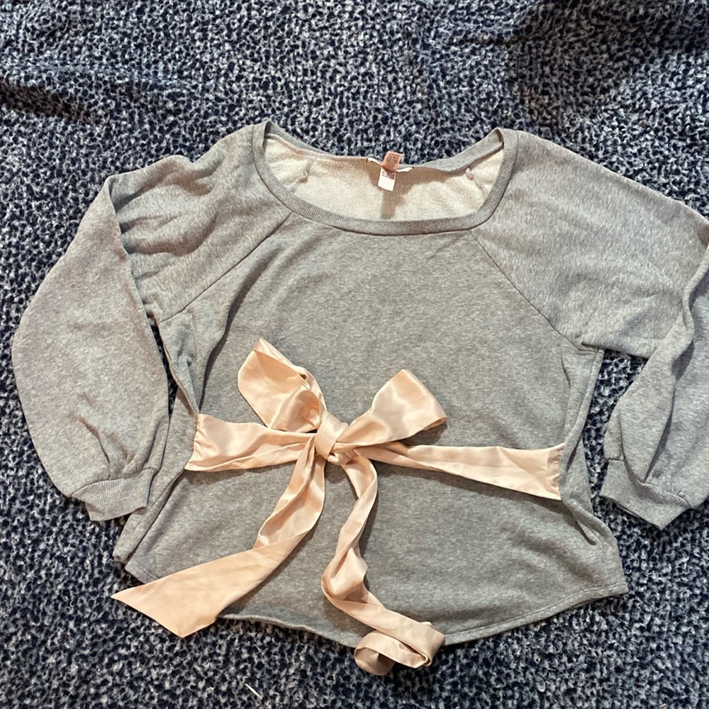 Victoria secret sweat shirt size XL